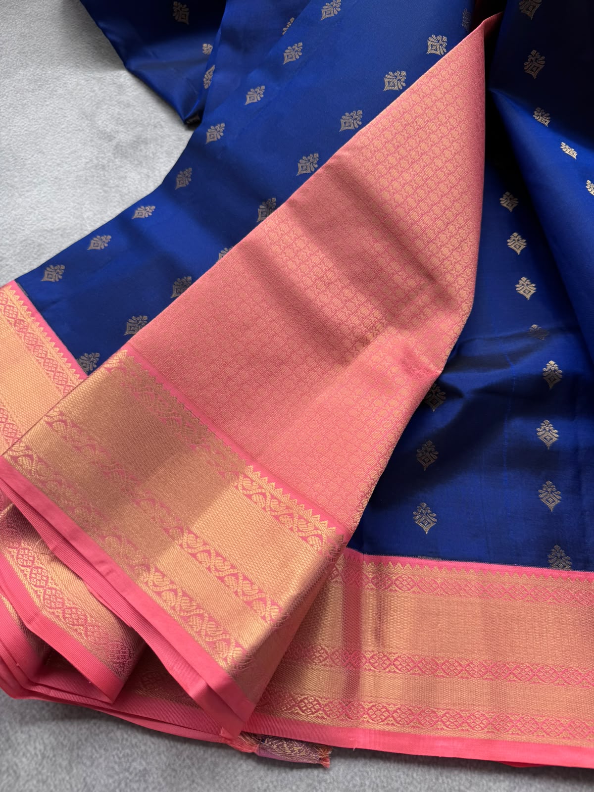 Navy Blue Pure Kanchi Silk Saree (Weaving Mistake)