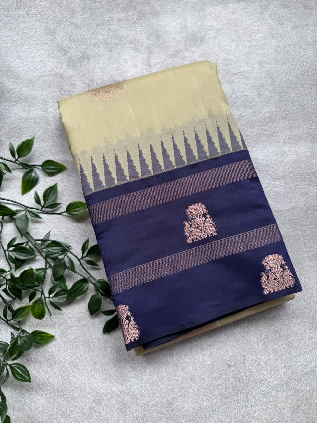 Cream Pure Kanchi Silk Saree (Weaving Mistake)
