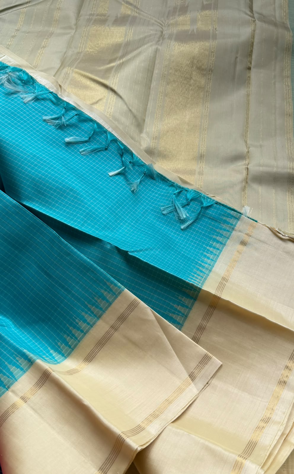 Sky Blue Checks Pure Kanchi Silk Saree (Weaving Mistake)