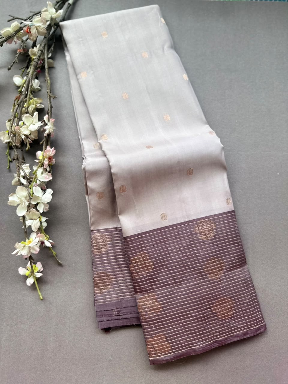 Grey Pure Kanchi Silk Saree (Weaving Mistake)