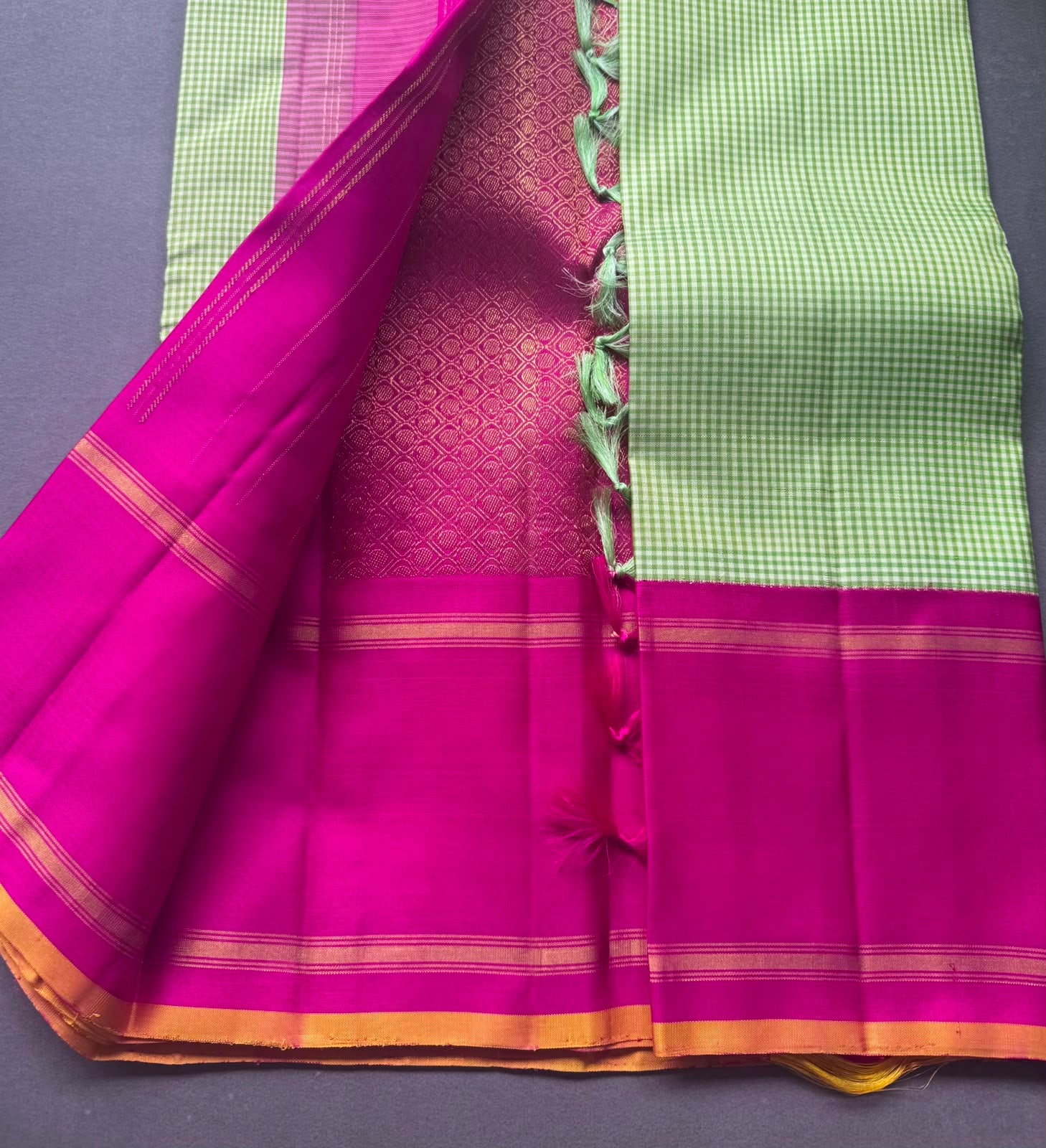 Green n Pink Checks Pure Kanchi Silk Saree (Weaving Mistake)
