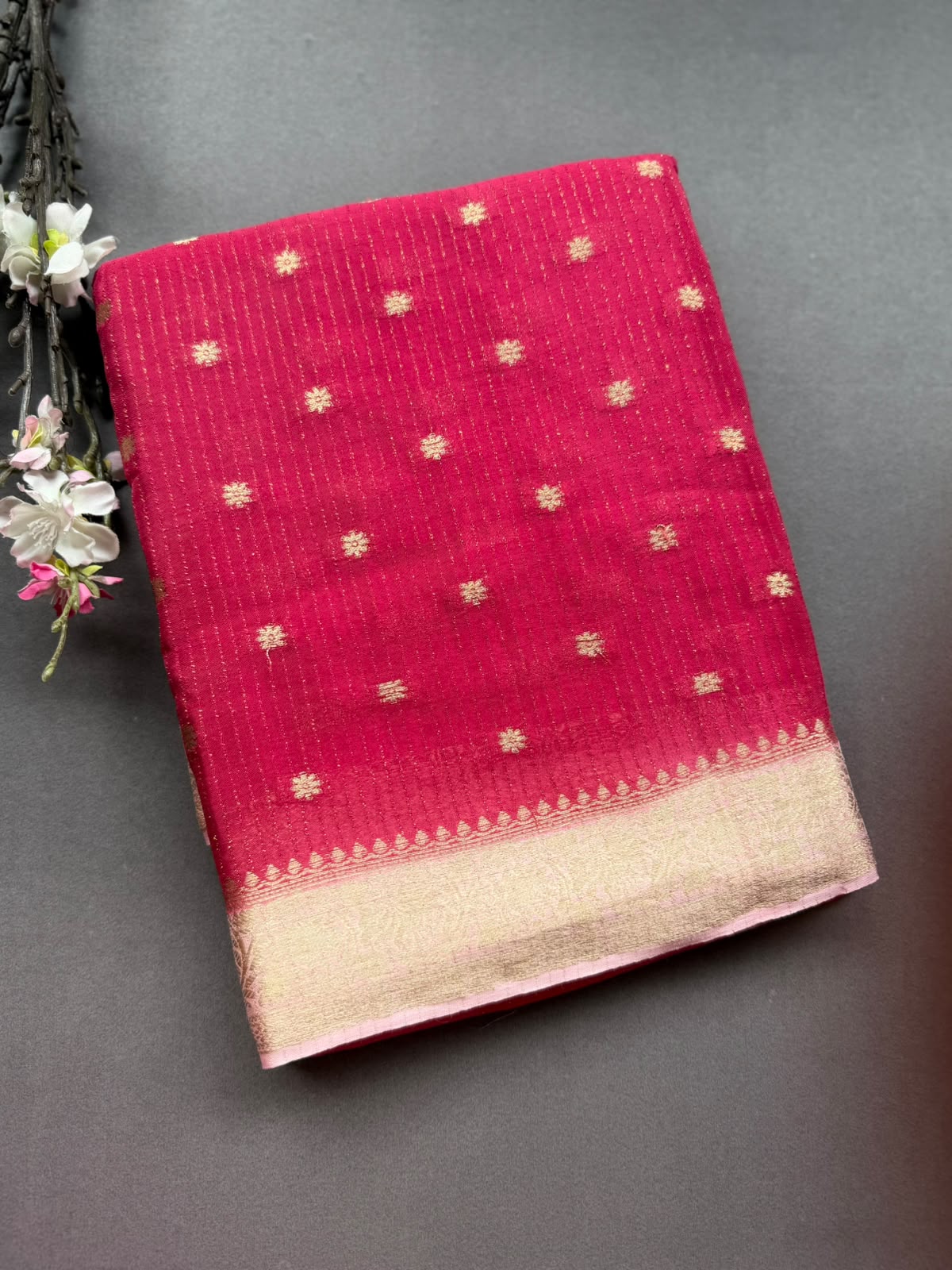 Pink Small Butta Semi Crepe Saree 108