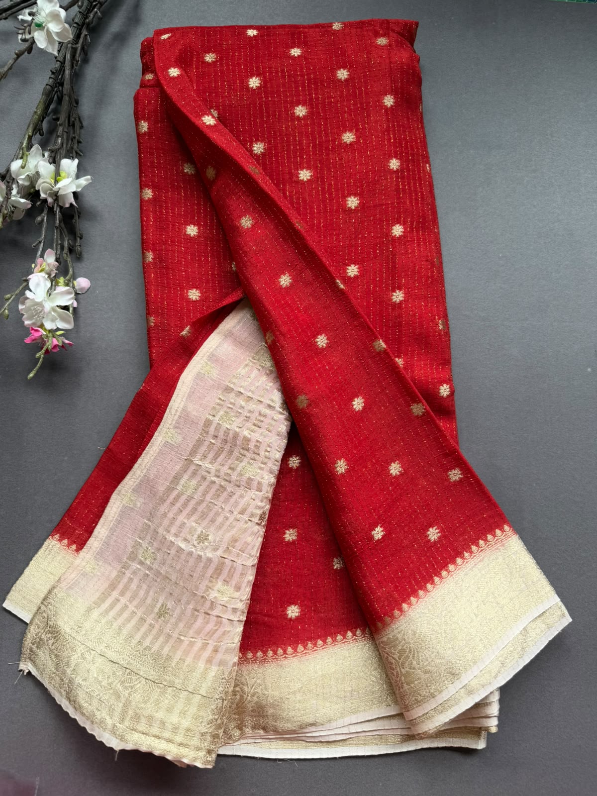 Red Small Butta Semi Crepe Saree 108