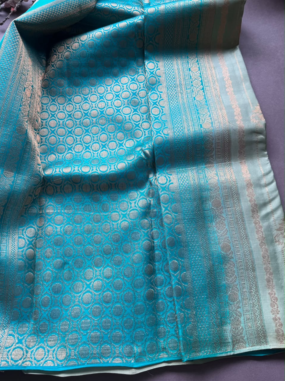 Pastel Green Pure Kanchi Silk Saree (Weaving Mistake)