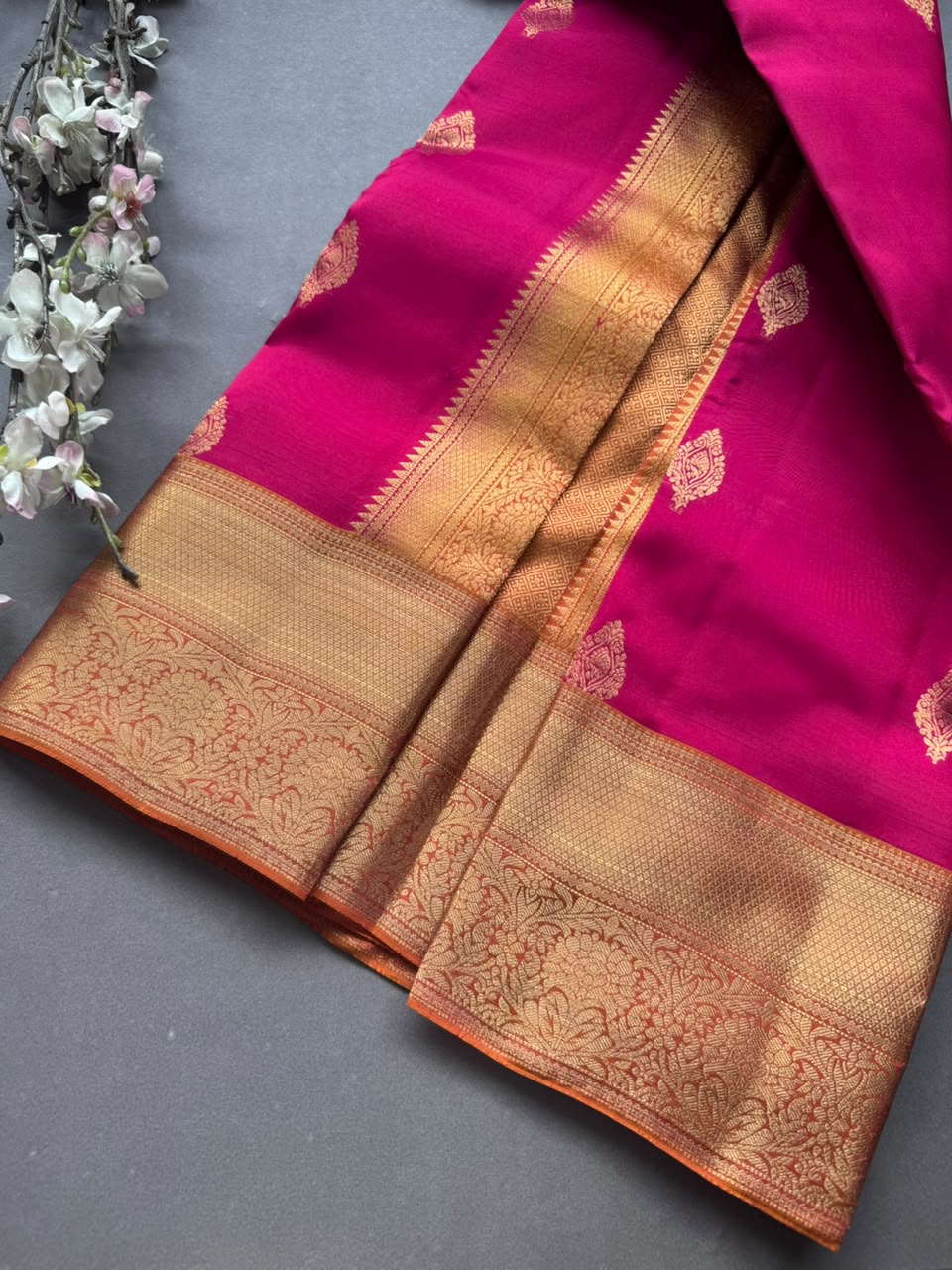Pink Pure Kanchi Silk Saree (Weaving Mistake)