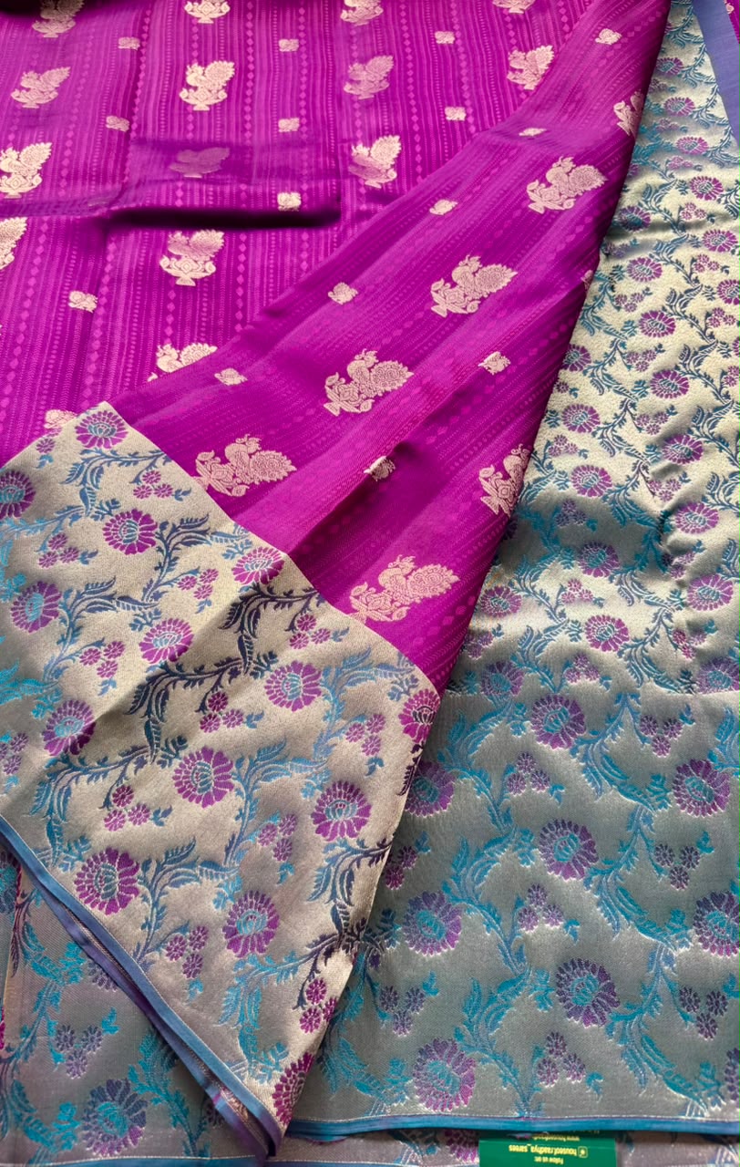 Magenta Pure Kanchi Silk Saree (Weaving Mistake)