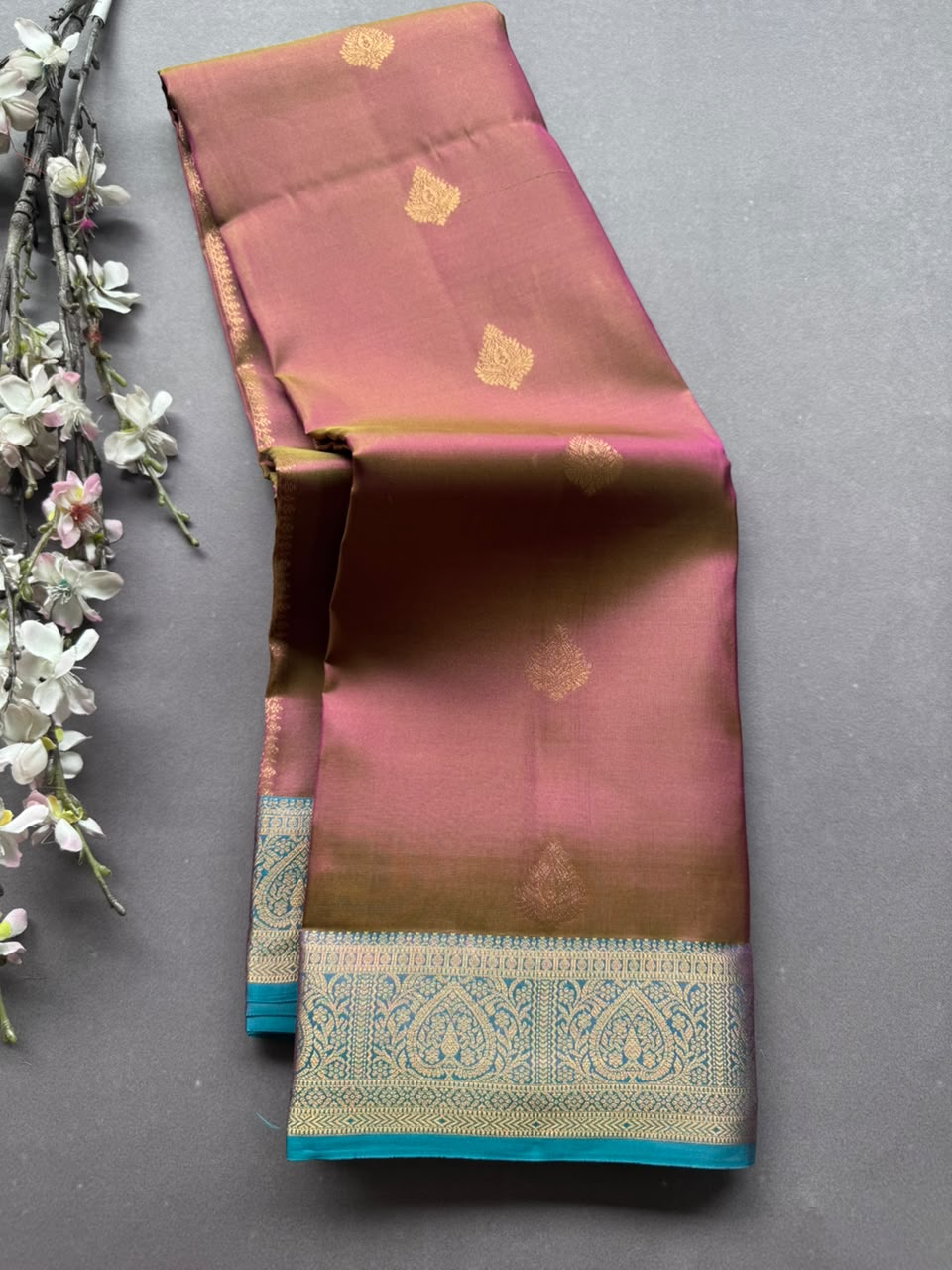 Mauve Pure Kanchi Silk Saree (Weaving Mistake)