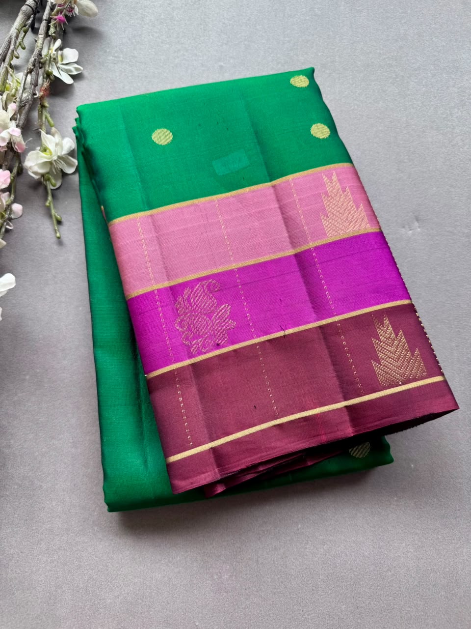 Green Pure Kanchi Silk Saree (Weaving Mistake)