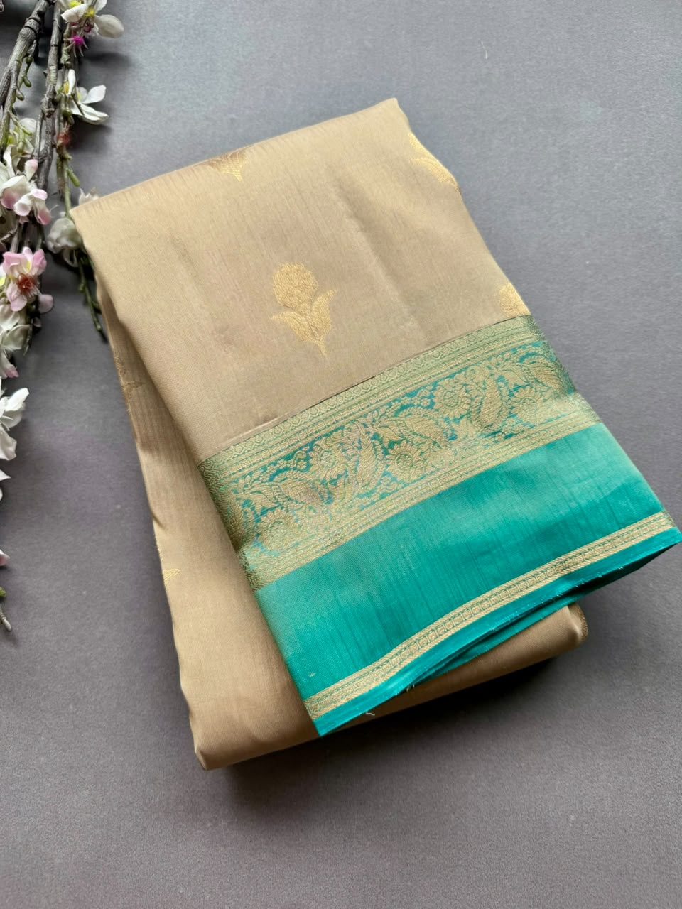 Beige Pure Kanchi Silk Saree (Weaving Mistake)