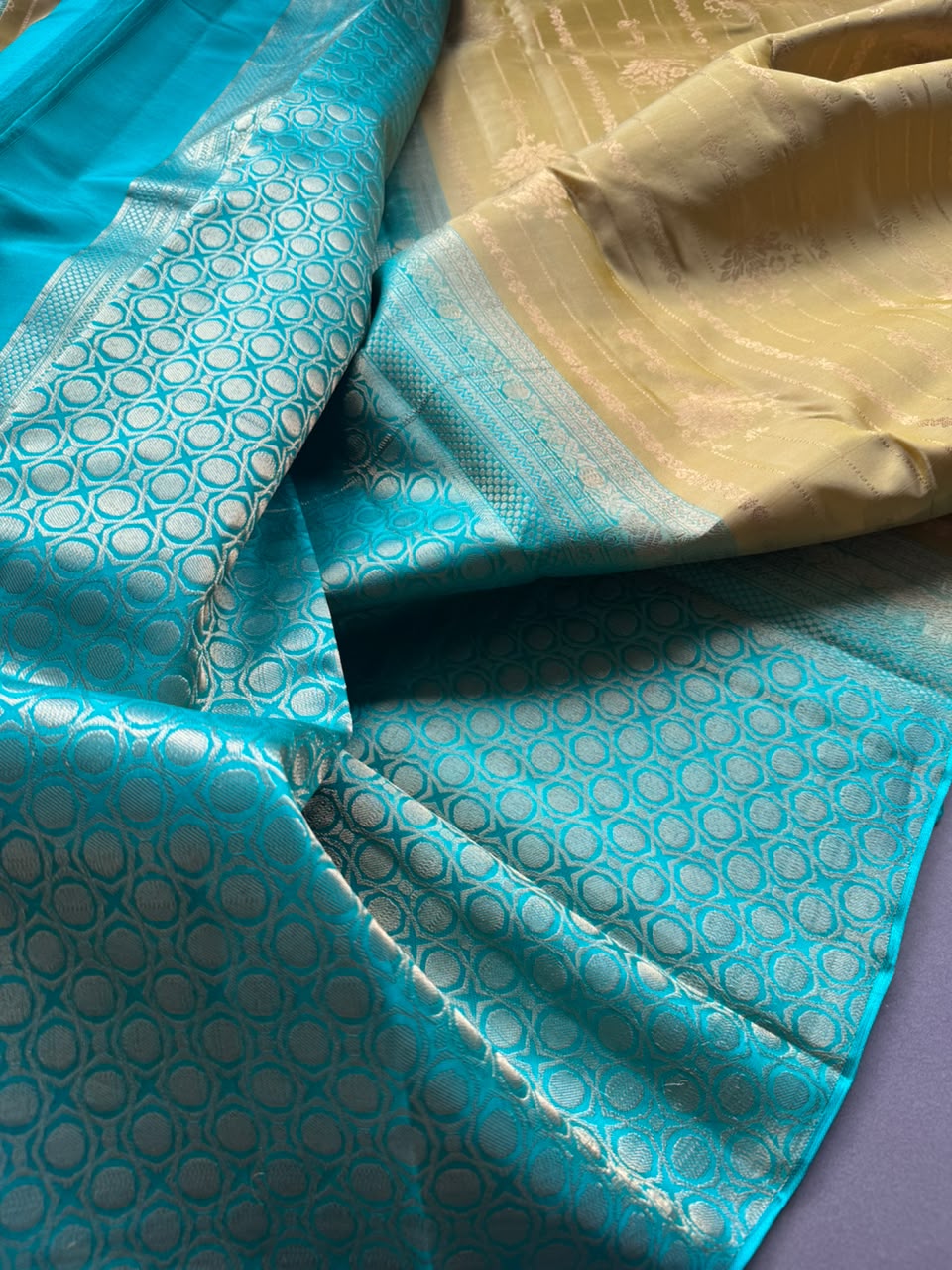 Gold Pure Kanchi Silk Saree (Weaving Mistake)