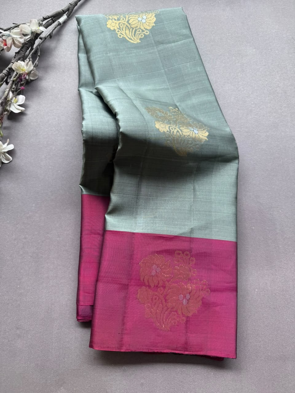Grey Pure Kanchi Silk Saree (Weaving Mistake)