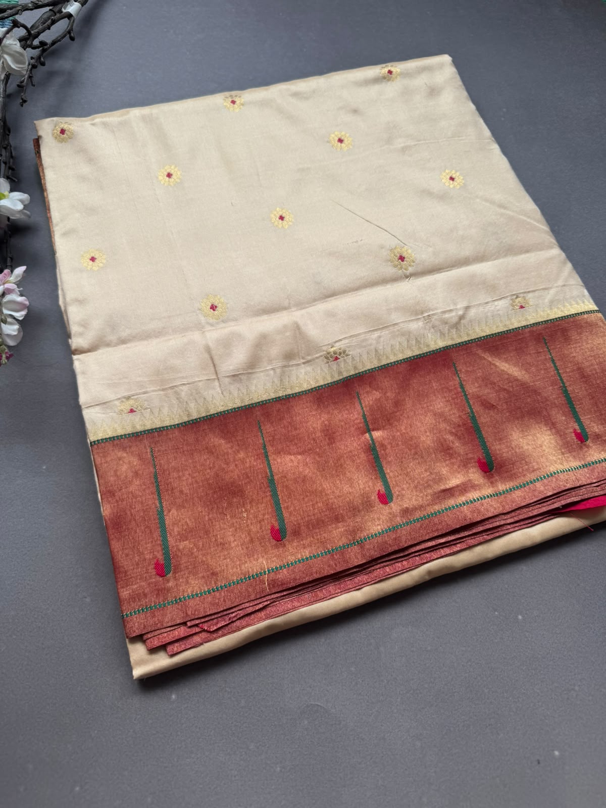 Cream Small Butta Pure Paithani Silk Saree 108