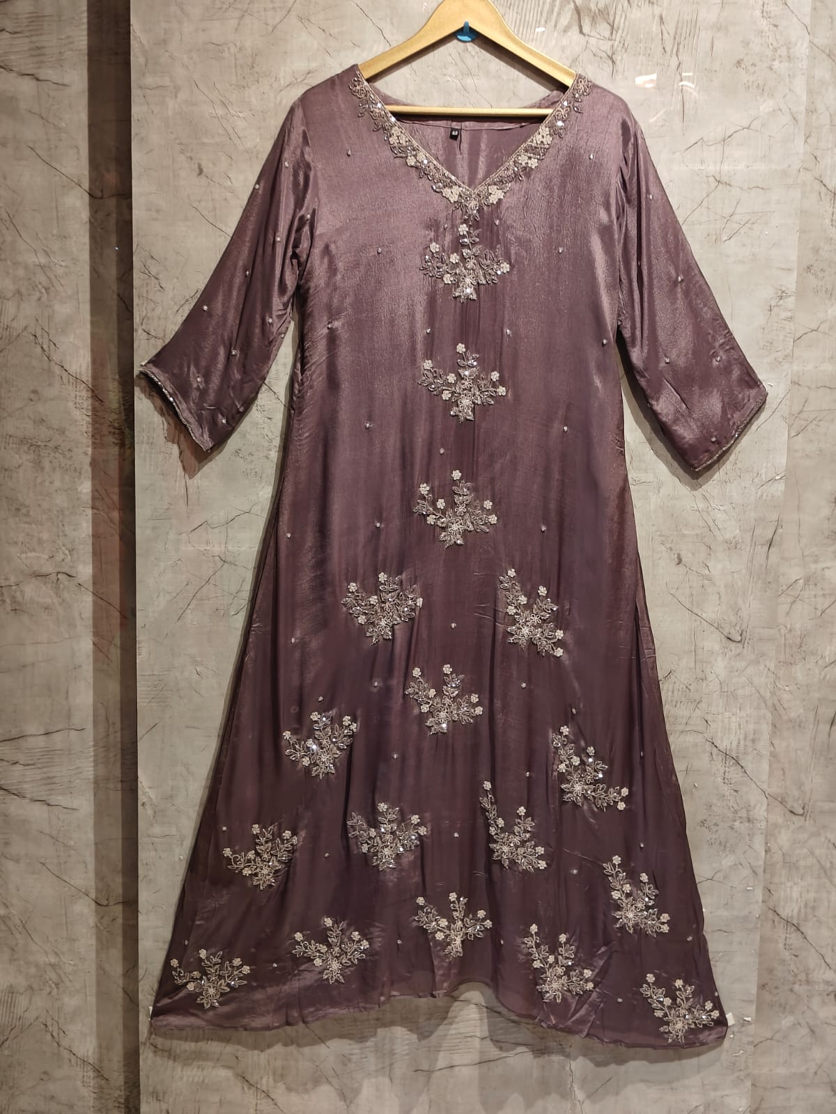 Light Purple Chinnon Hand Embroidery Airline Kurtha 421