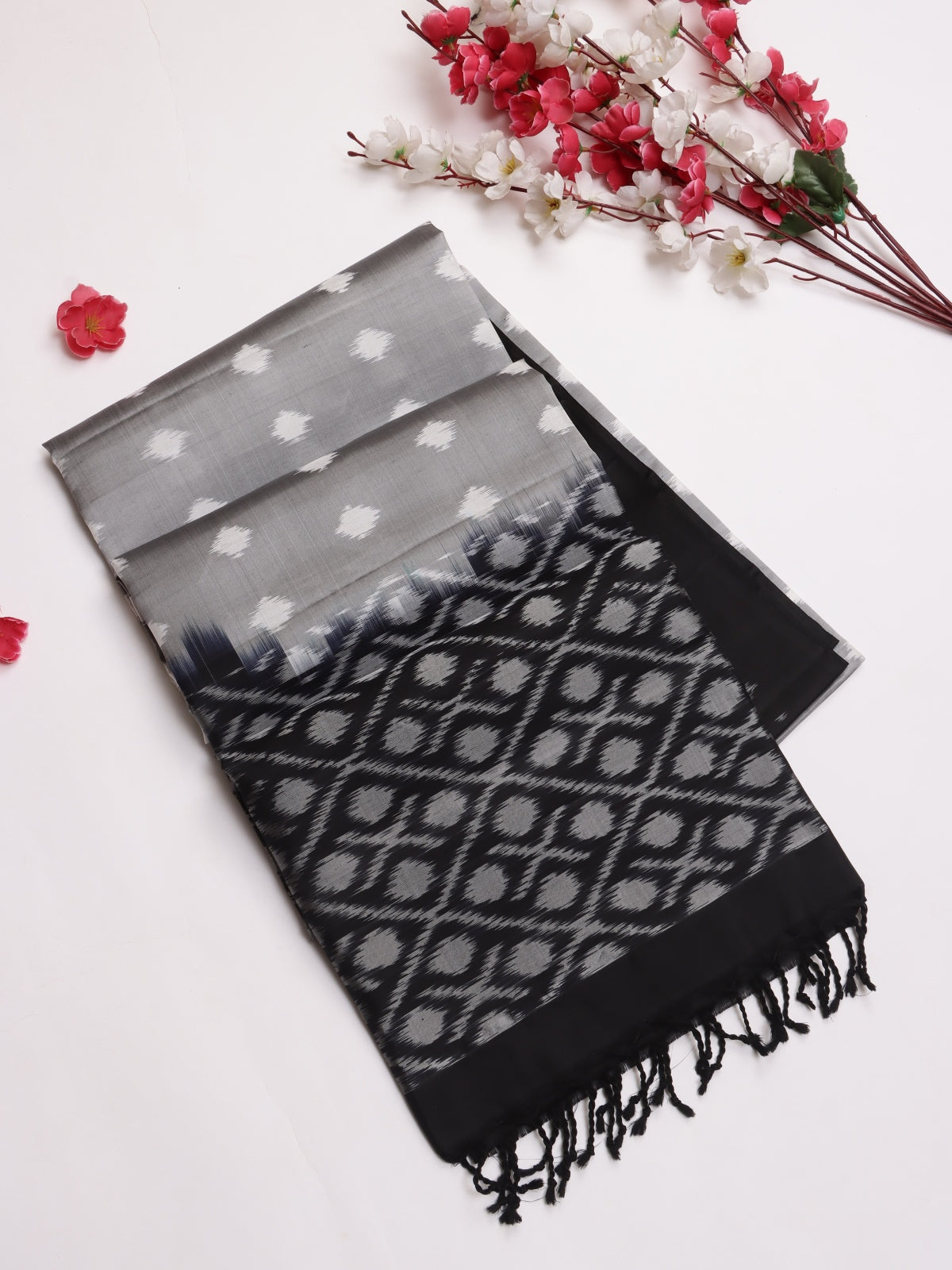 Grey Pure Kanchi Soft Silk Saree (Swara)