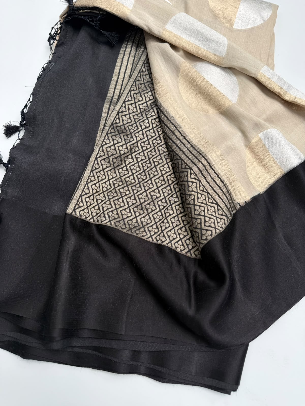 Cream Pure Moonga Silk Saree (Swara)