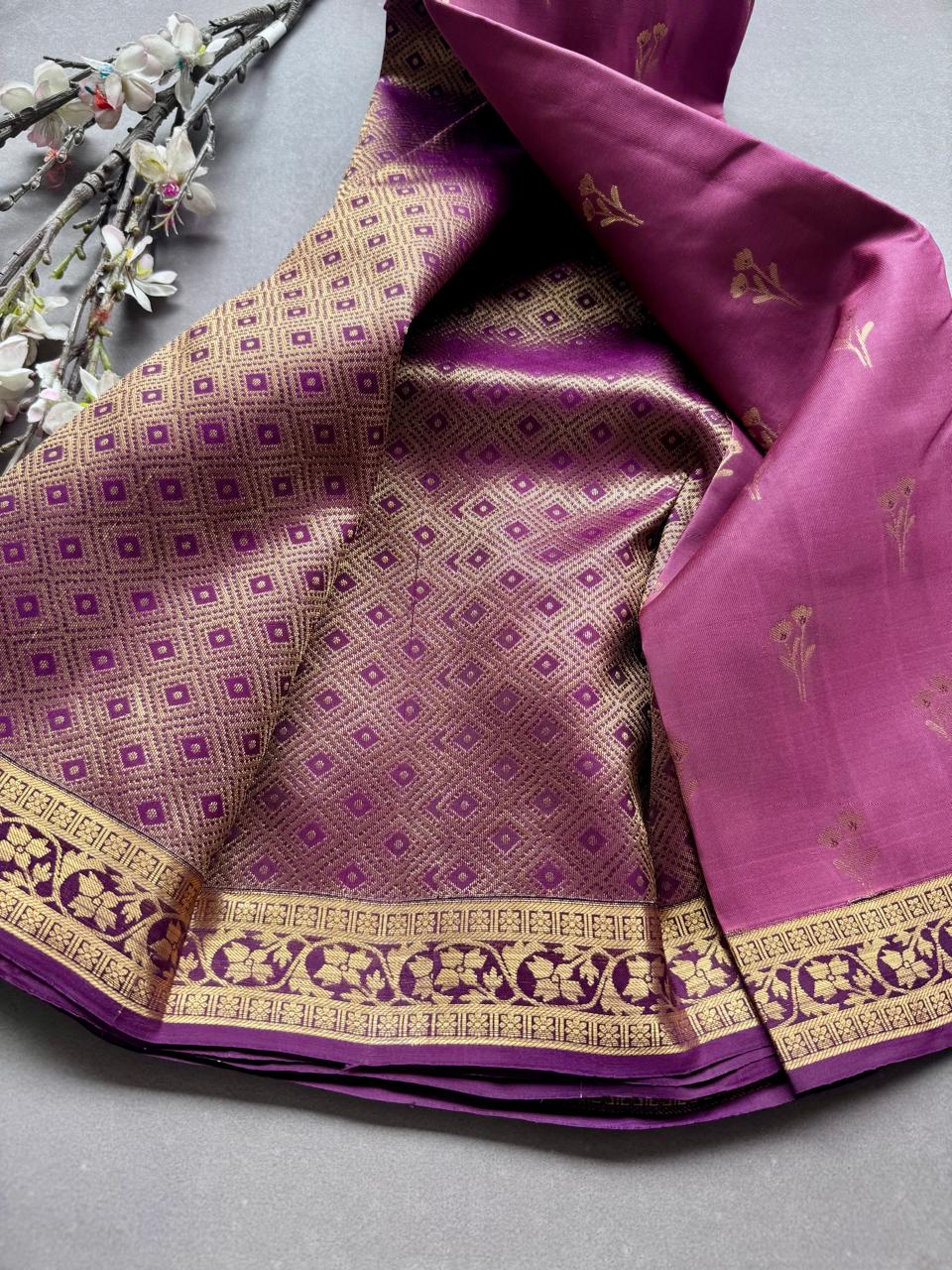 Mauve Pure Kanchi Silk Saree (Weaving Mistake)