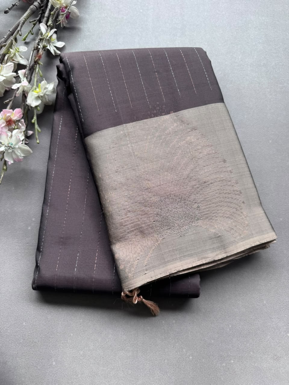Grey Pure Kanchi Silk Saree (Weaving Mistake)