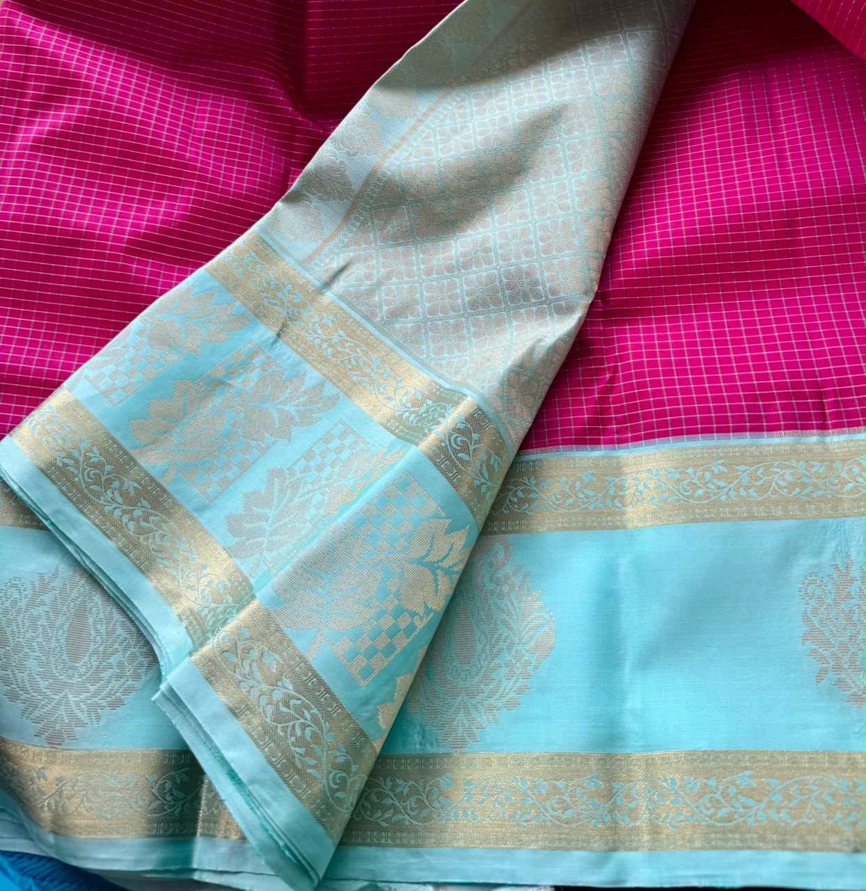 Pink Checks Pure Kanchi Silk Saree (Weaving Mistake)