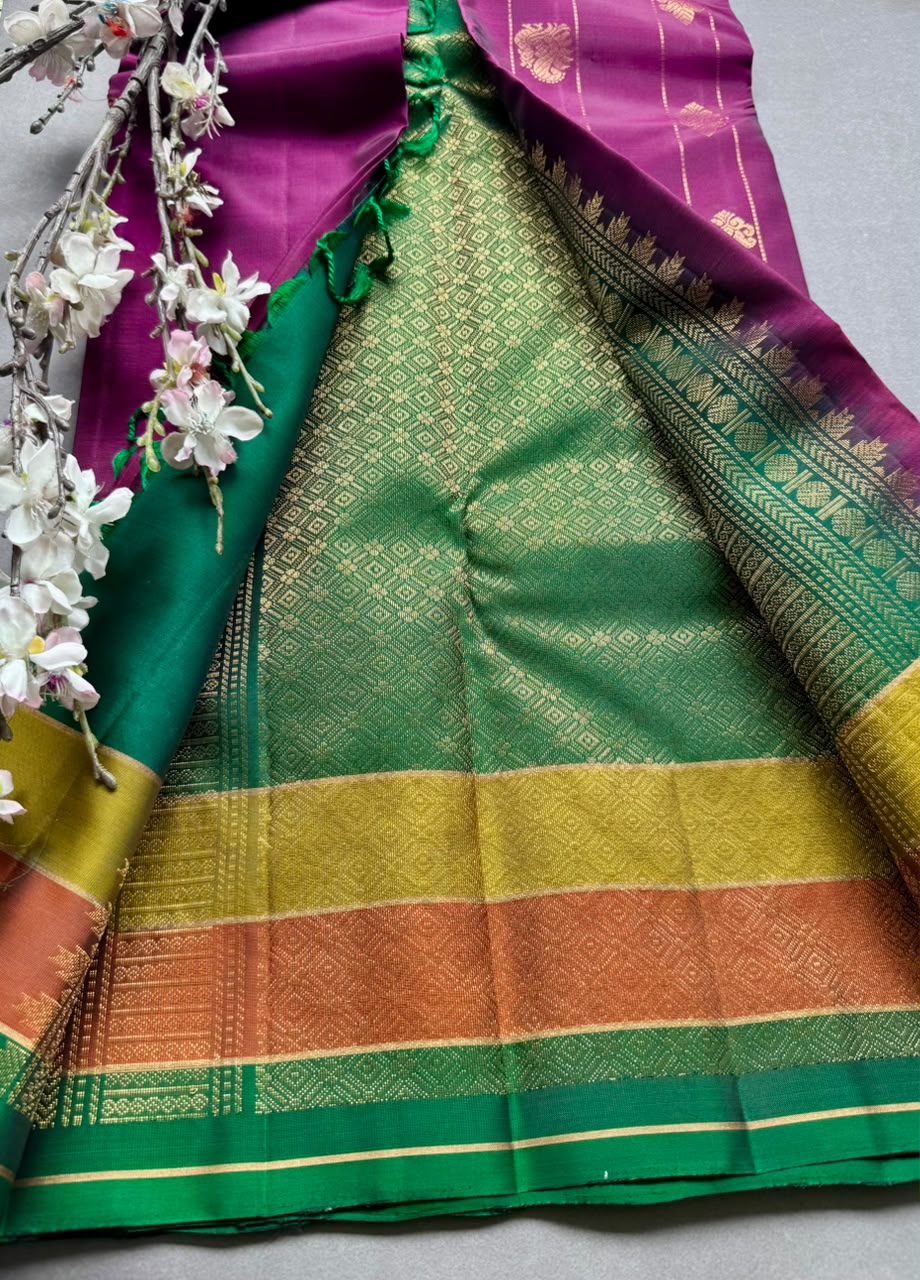 Magenta Pure Kanchi Silk Saree (Weaving Mistake)