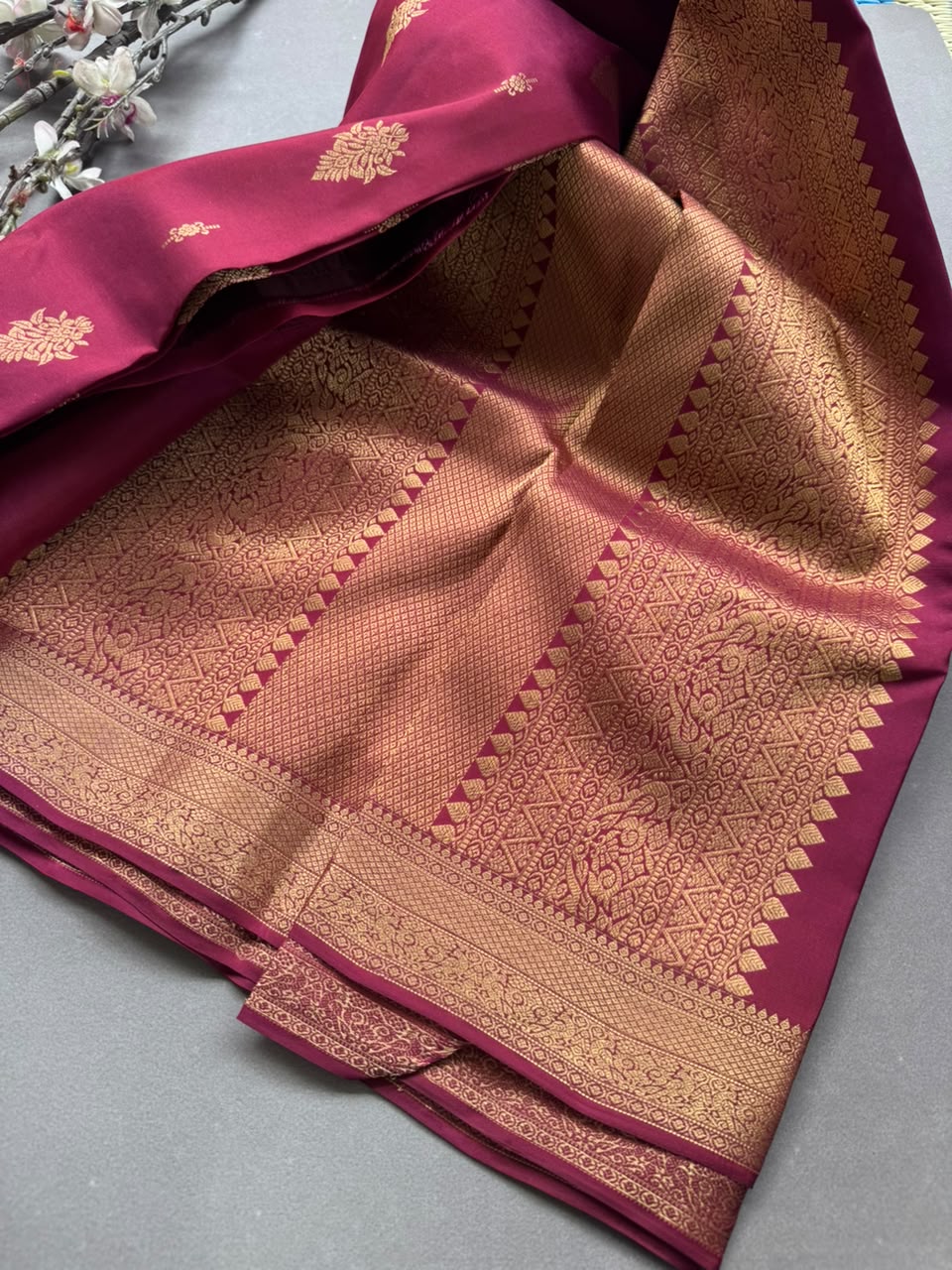 Maron Pure Kanchi Silk Saree (Weaving Mistake)