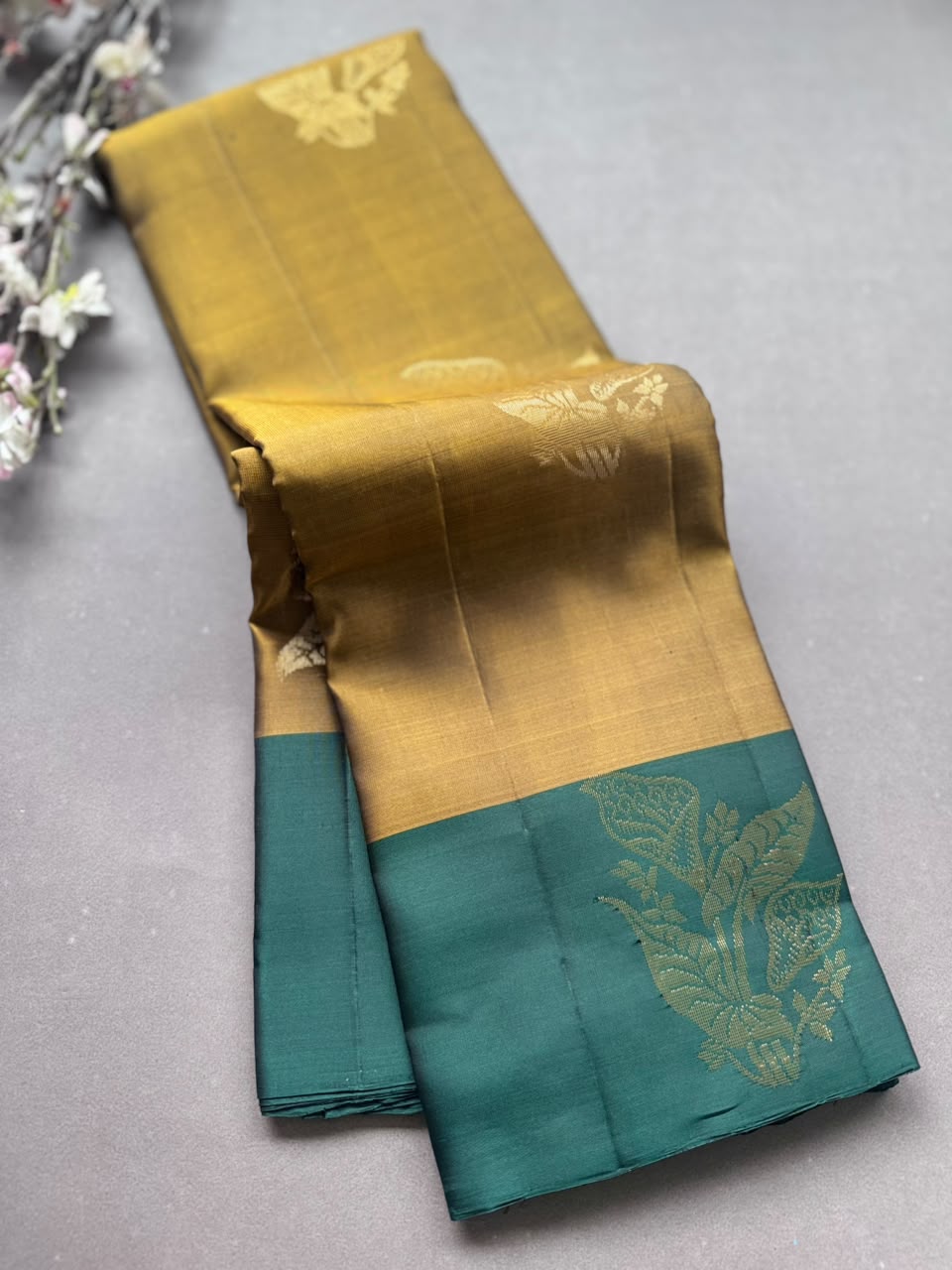Mustard Pure Kanchi Silk Saree (Weaving Mistake)