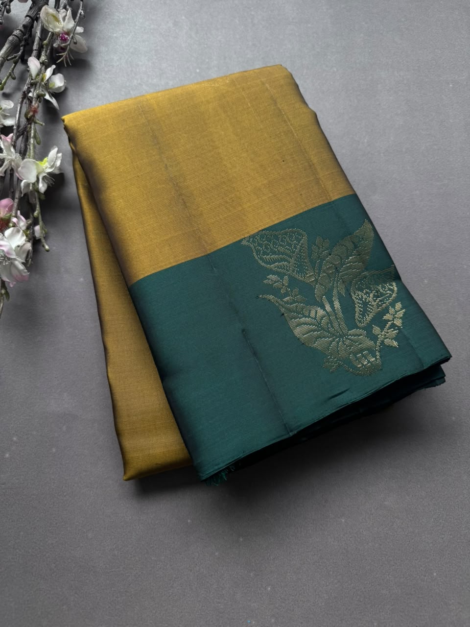 Mustard Pure Kanchi Silk Saree (Weaving Mistake)