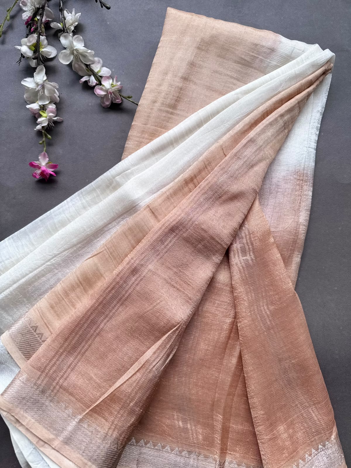 Beige n Cream Mangalgiri Silk Saree 108