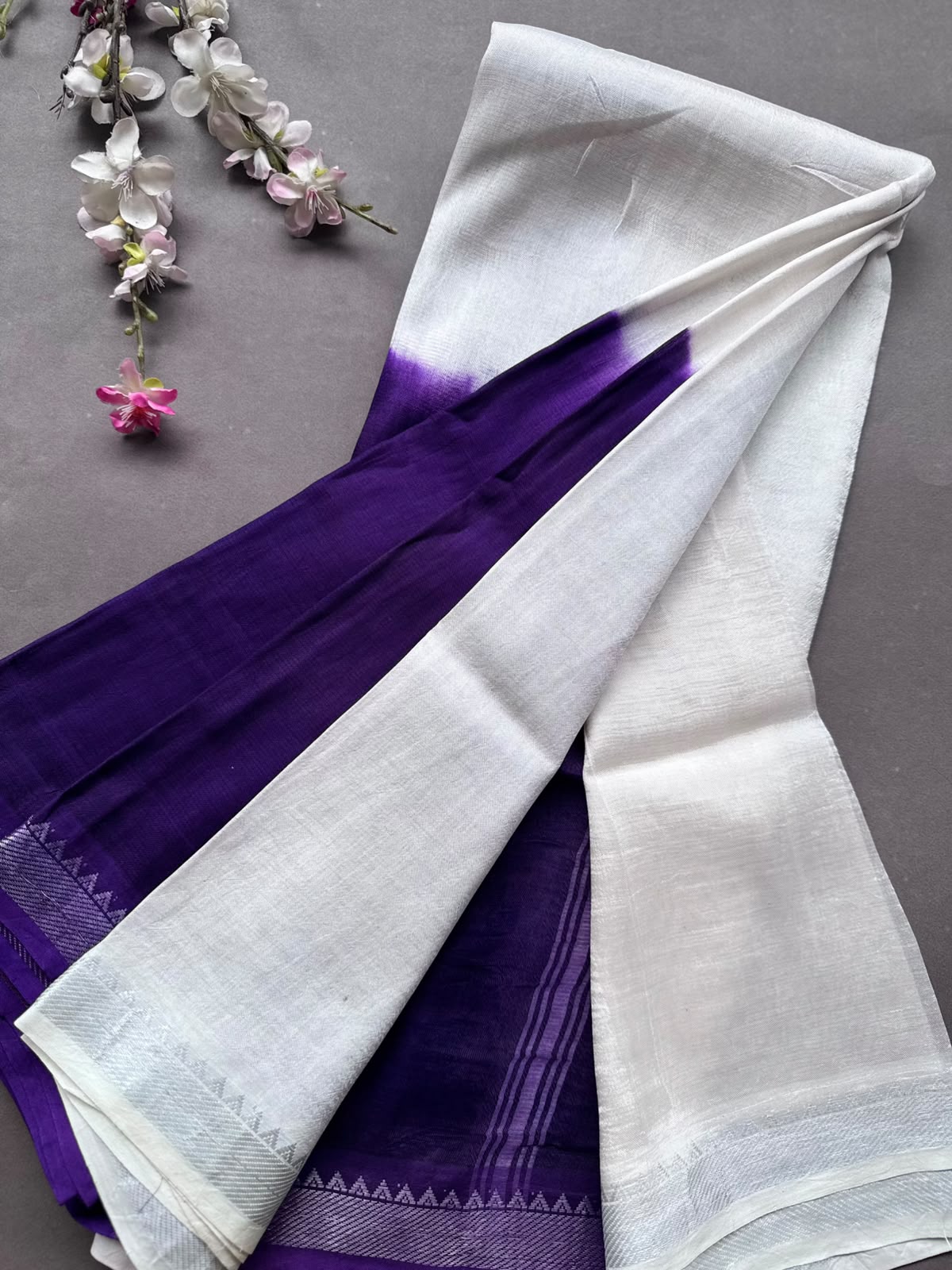 Purple n Cream Mangalgiri Silk Saree 108