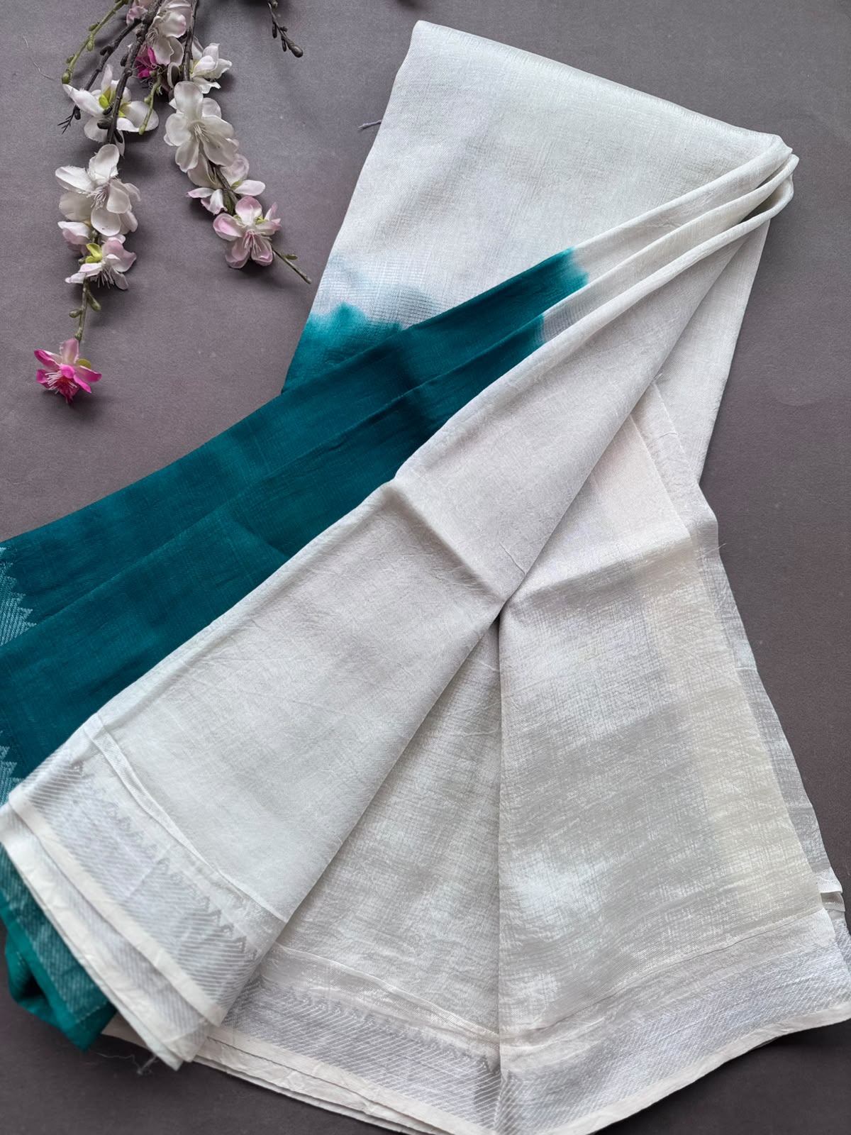 Green n Cream Mangalgiri Silk Saree 108