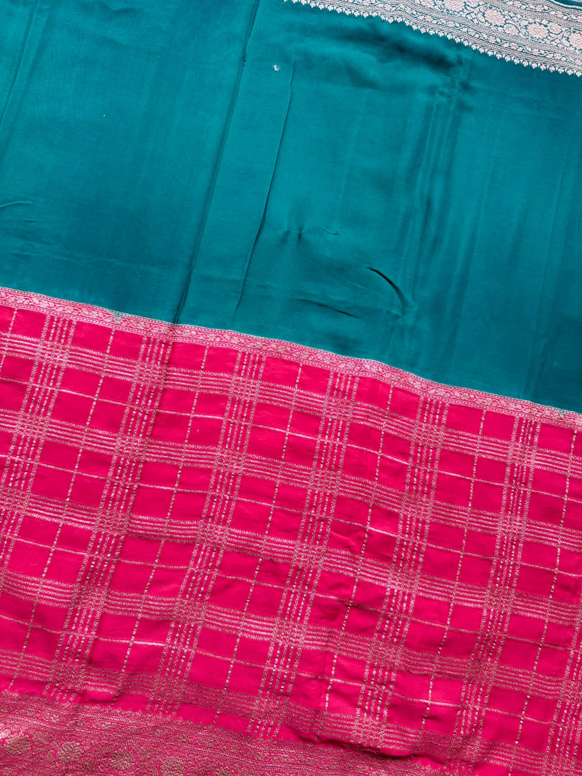 Red n Bottle Green Half n Half Pure Benarasi Crepe Saree 109
