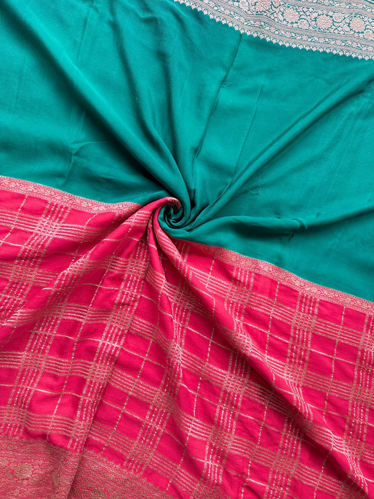 Red n Bottle Green Half n Half Pure Benarasi Crepe Saree 109