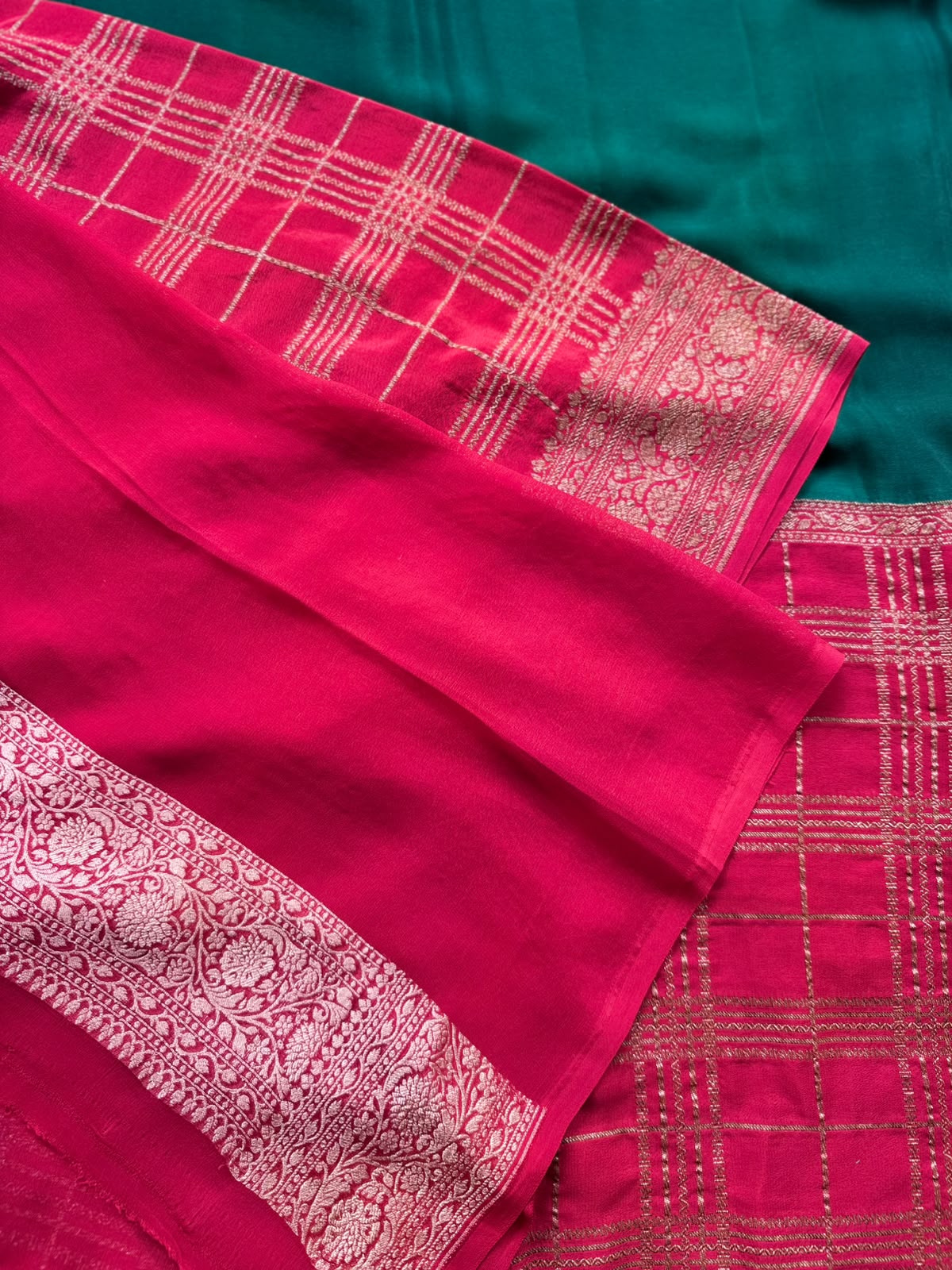 Red n Bottle Green Half n Half Pure Benarasi Crepe Saree 109