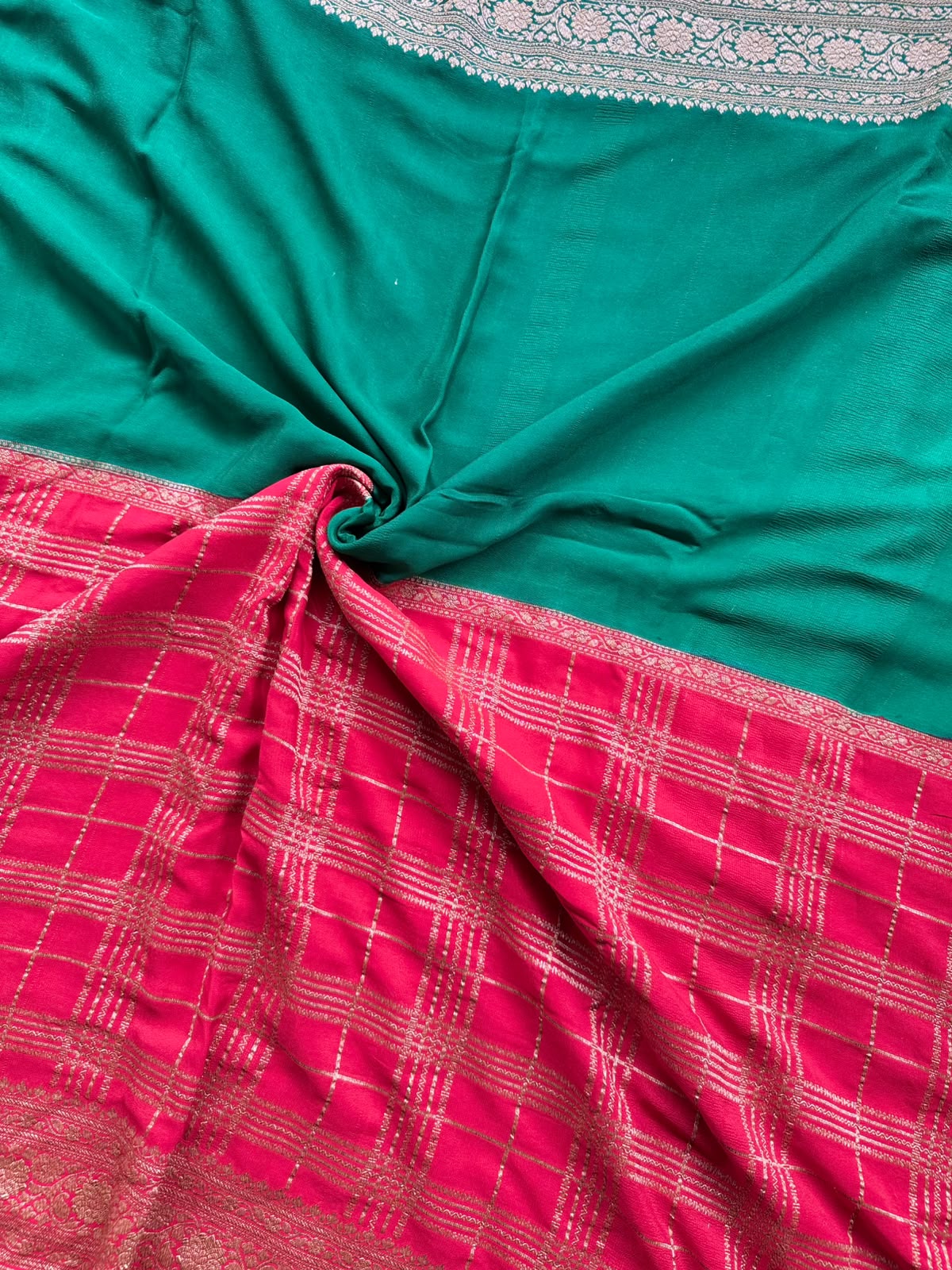 Red n Bottle Green Half n Half Pure Benarasi Crepe Saree 109