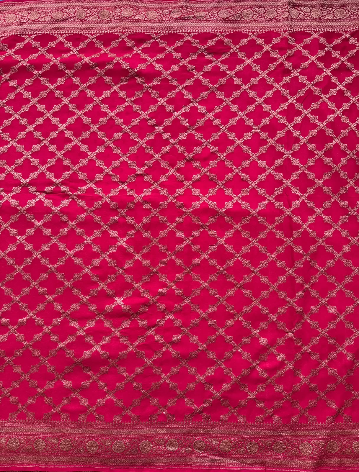 Red n White Half n Half Pure Benarasi Crepe Saree 109