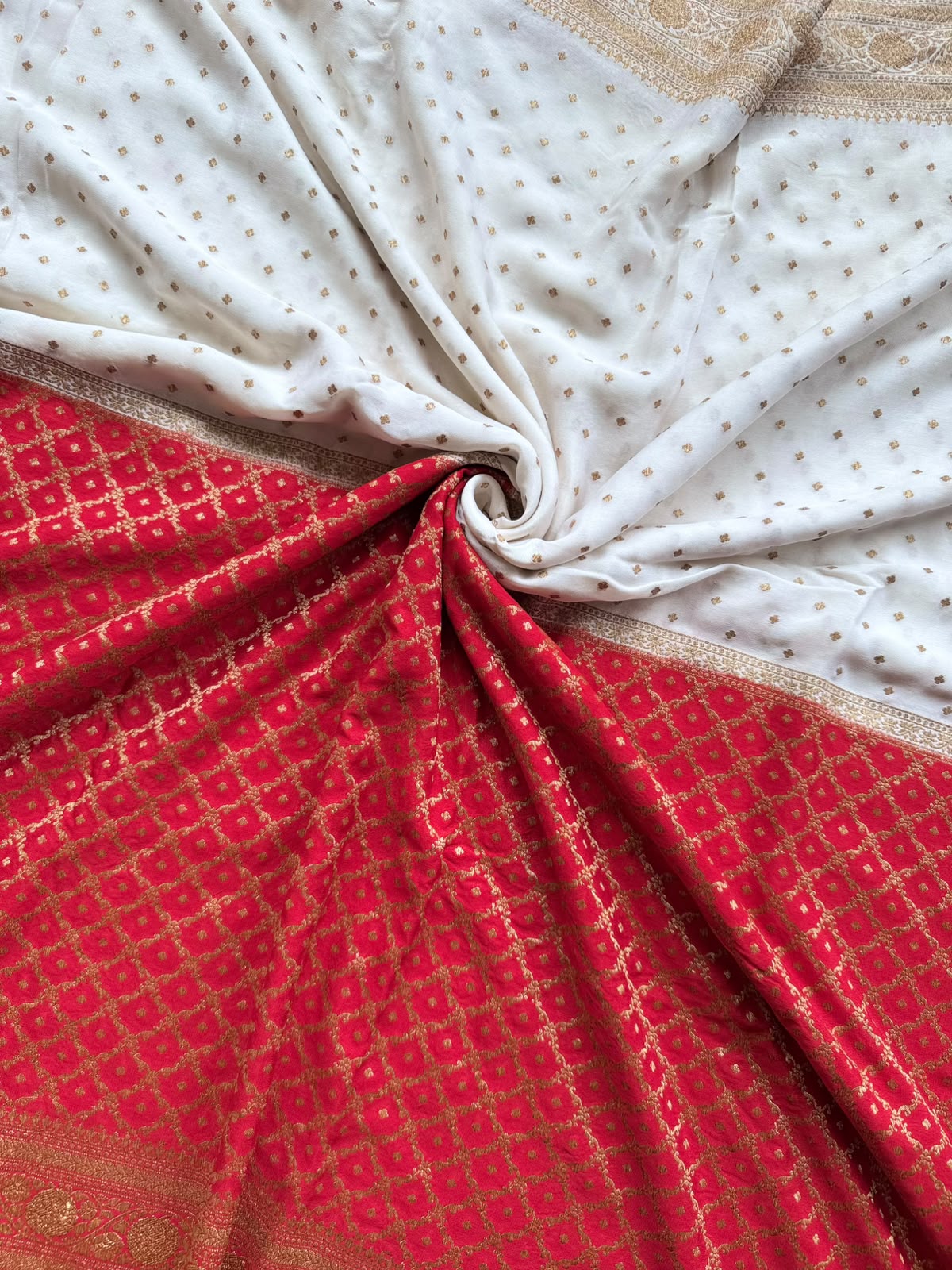 Red n White Half n Half Pure Benarasi Crepe Saree 109