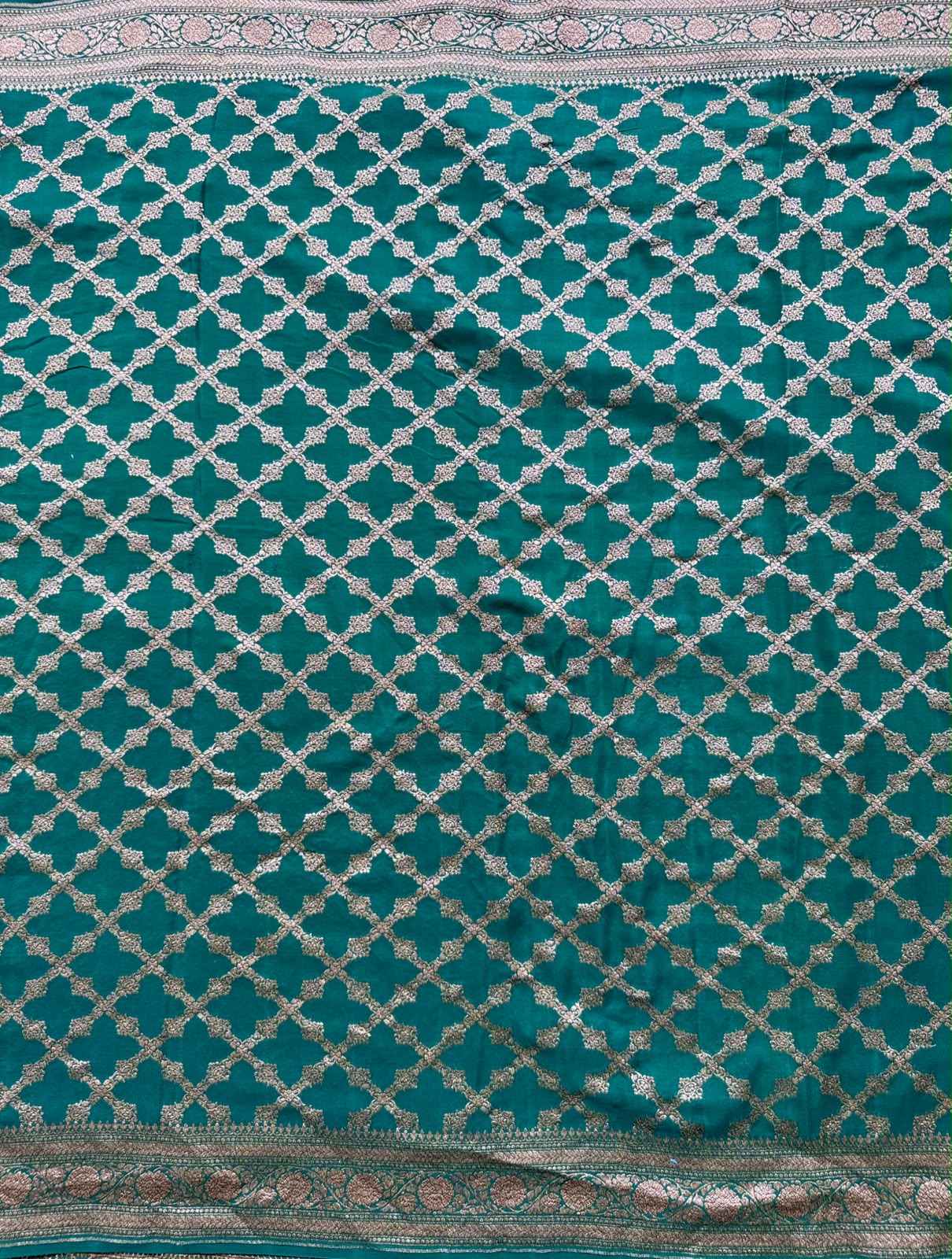 Bottle Green n Pista Green Half n Half Pure Benarasi Crepe Saree 109
