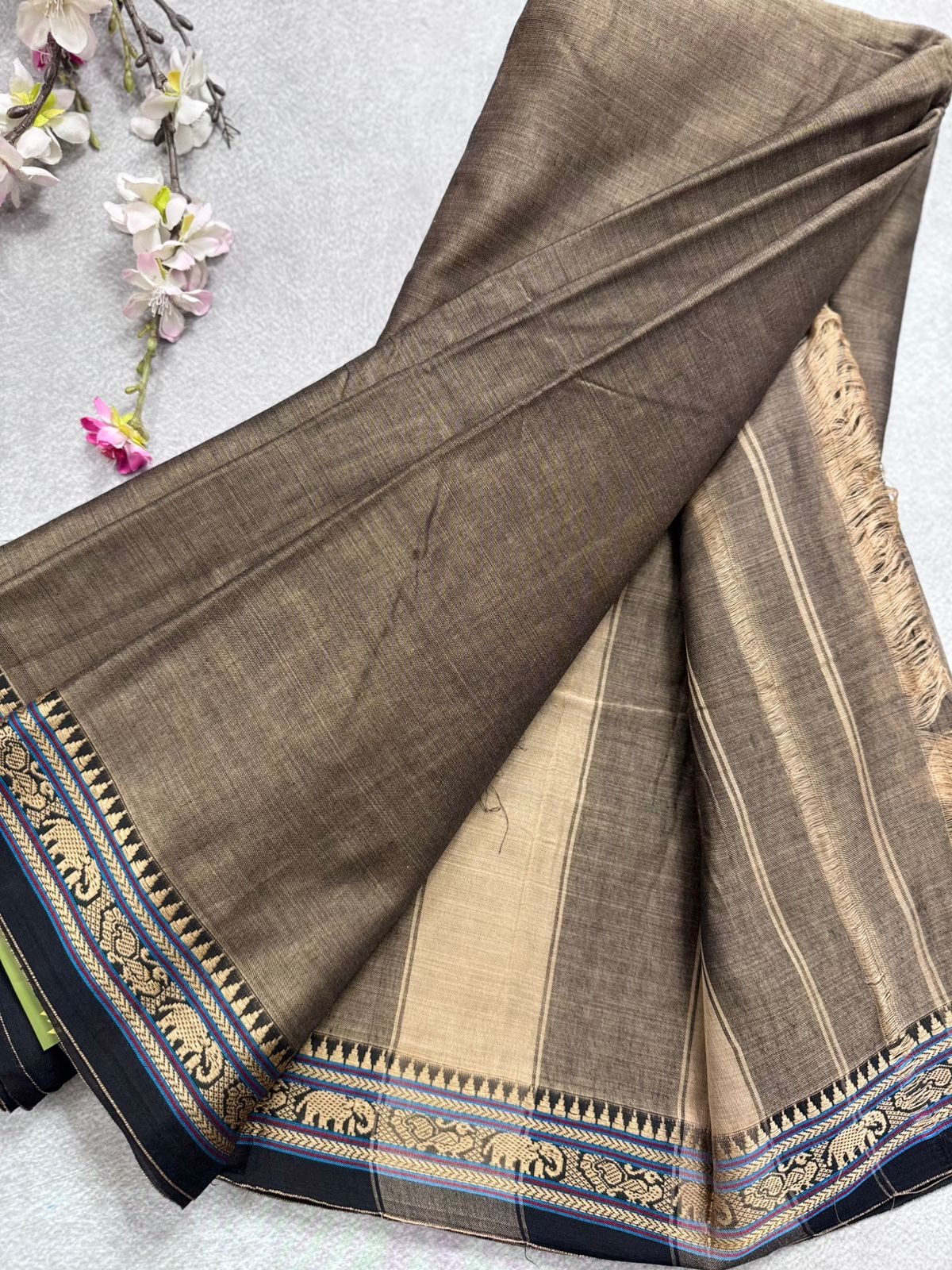 Beige Narayanpet Cotton Saree 109