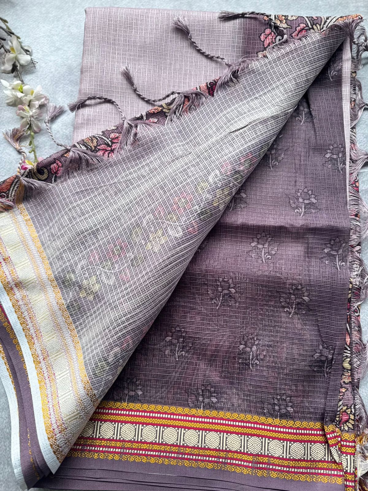 White Lilac Kalamkari Jute Linen Saree 109