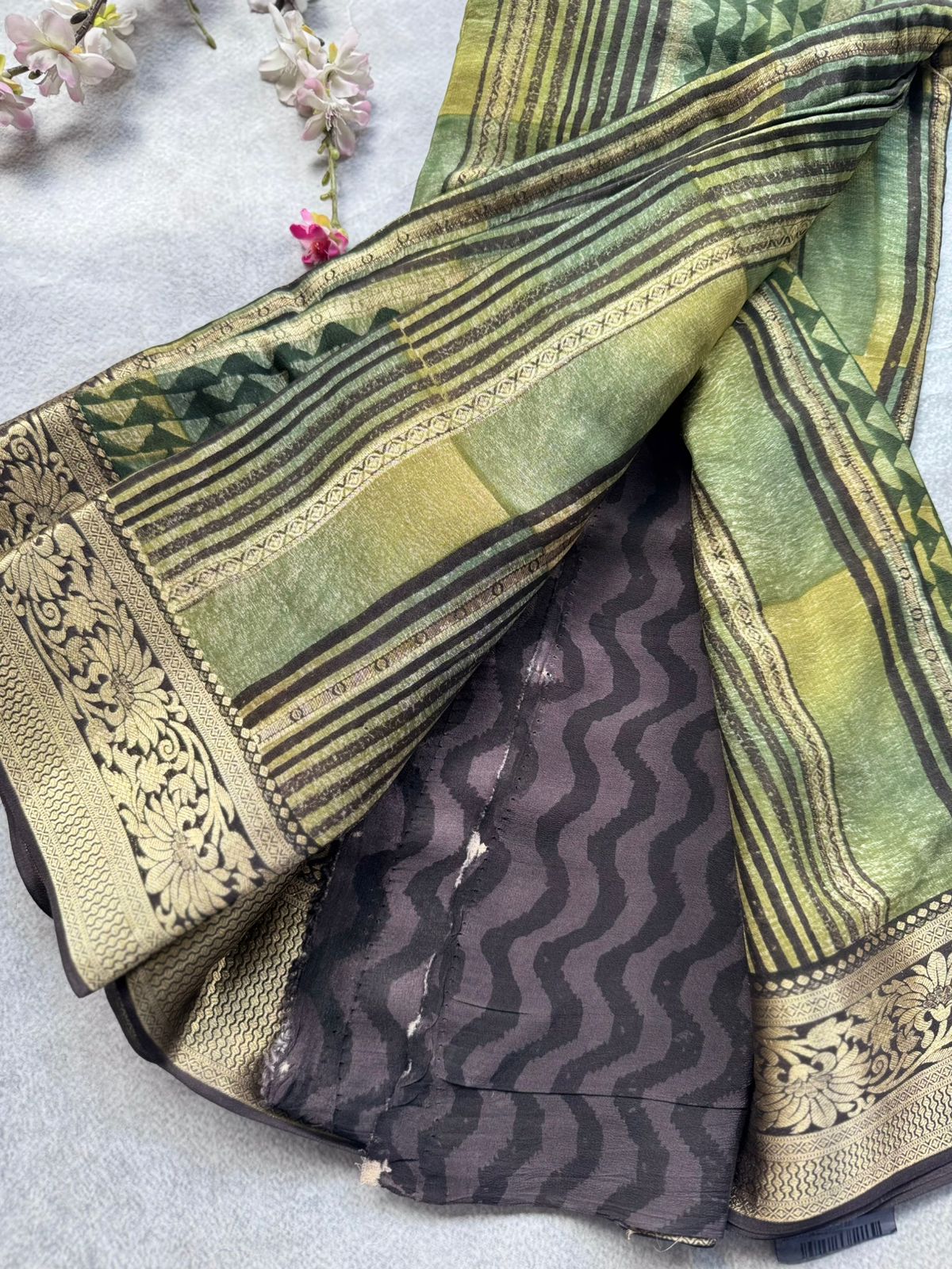 Green Pure Mysore Crepe Silk Saree (Swara)