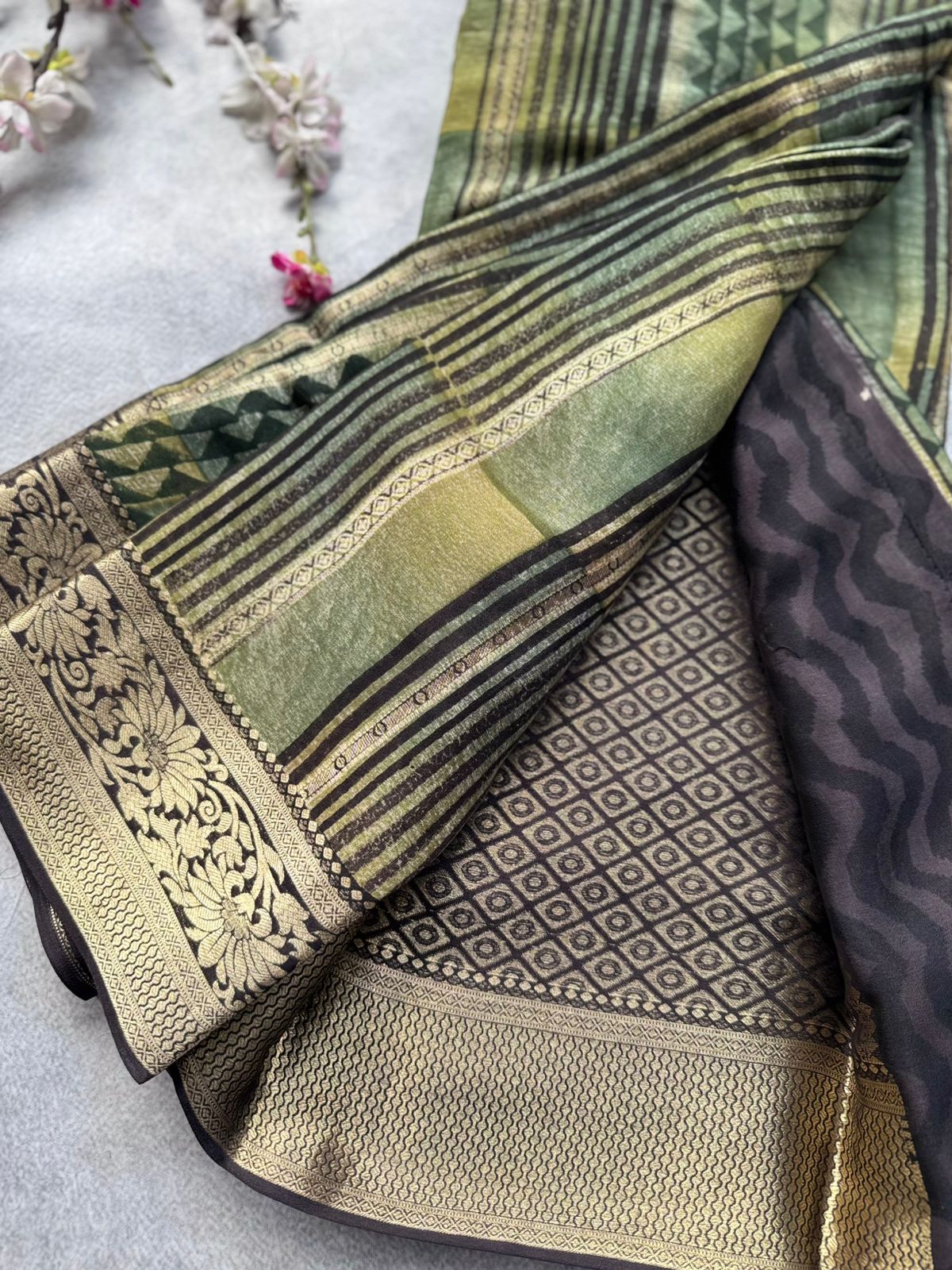 Green Pure Mysore Crepe Silk Saree (Swara)