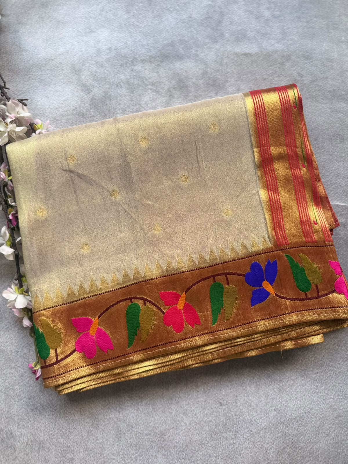 Cream Pure Tissue Paithani Saree 109