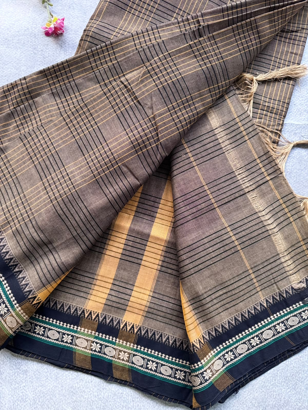 Black Checks Narayanpet Cotton Saree 109
