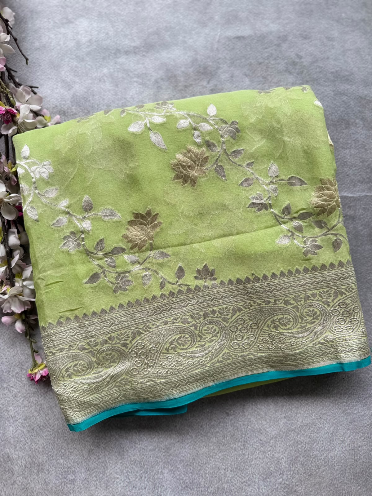 Green Handloom Pure Benarasi Georgette Saree 109