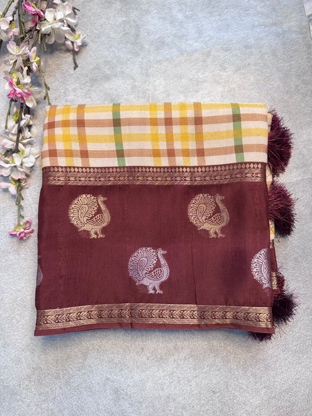 Cream n Brown Checks Crepe Tissue Saree 109