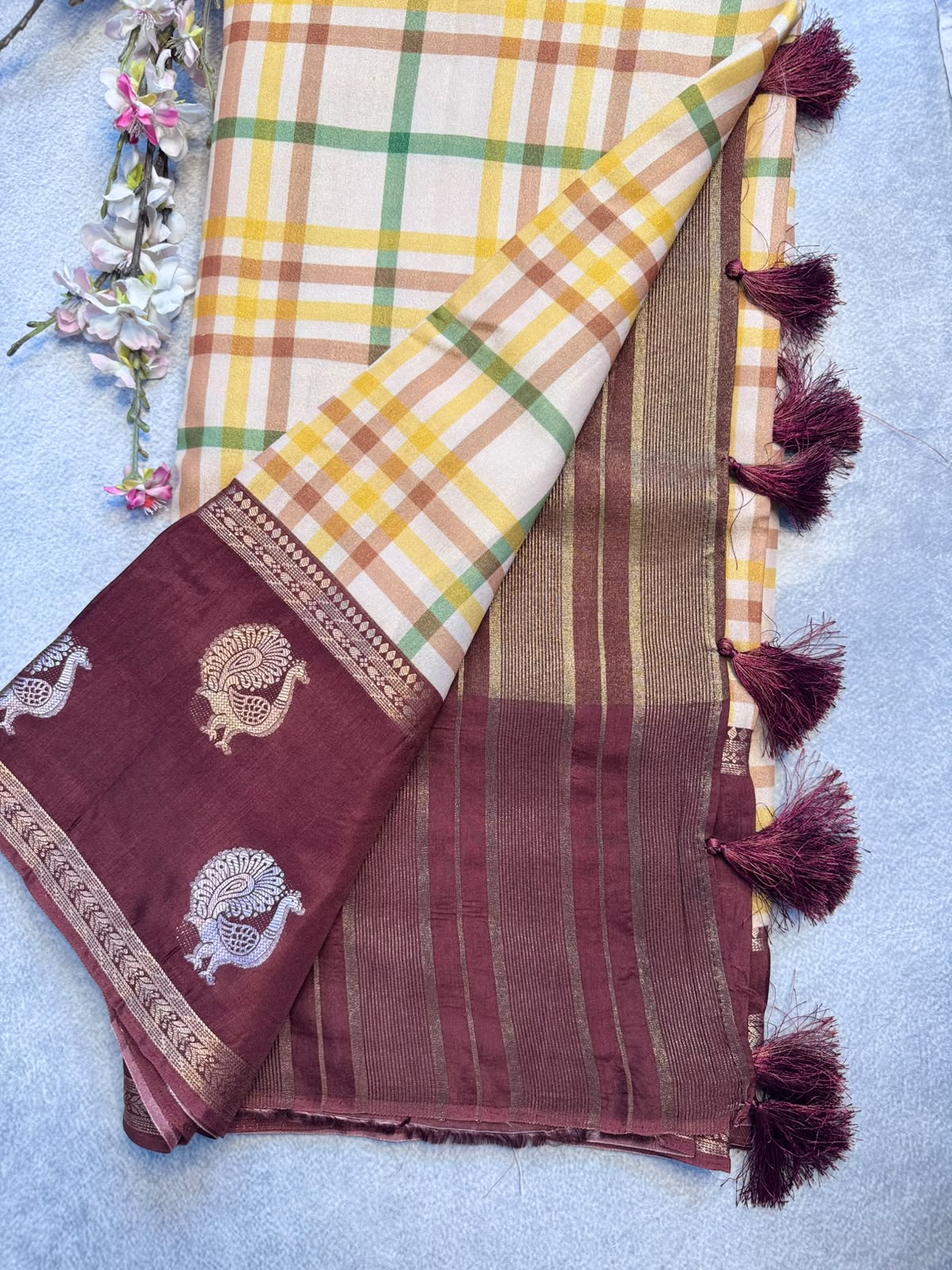 Cream n Brown Checks Crepe Tissue Saree 109