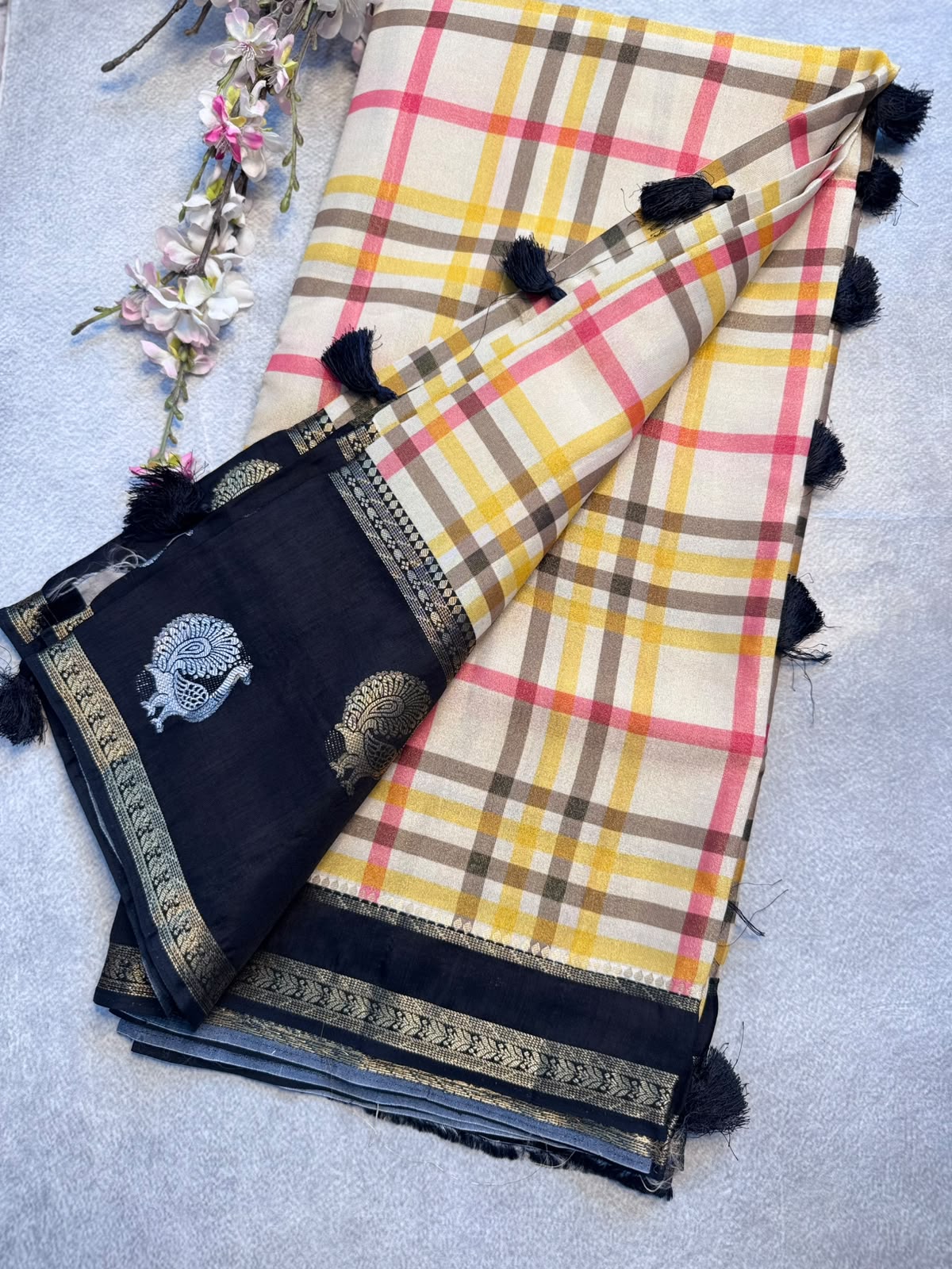 Cream n Black Checks Crepe Tissue Saree 109