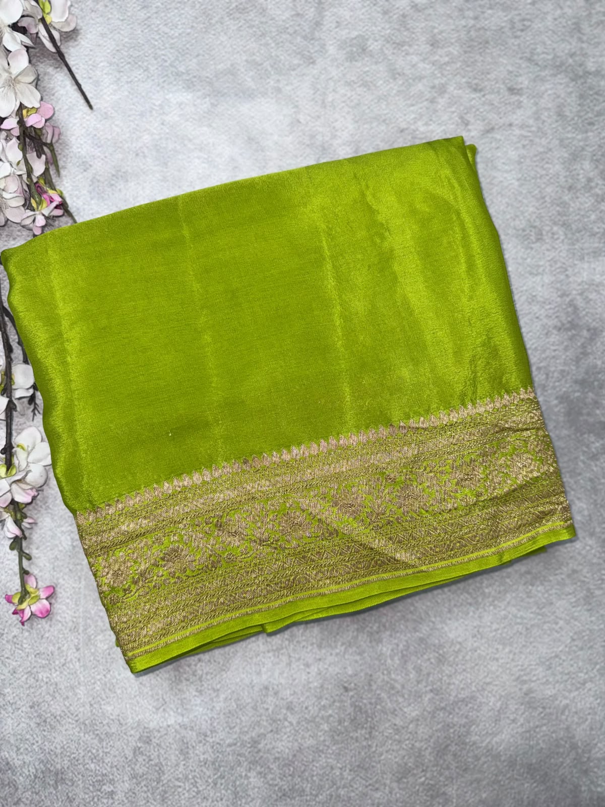 Mehandi Green Pure Benarasi Crepe Saree 110