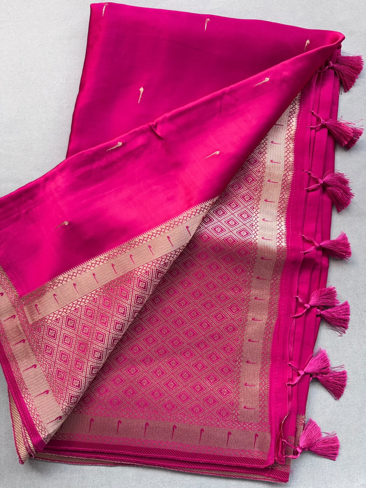 Magenta Satin Paithani Saree 110