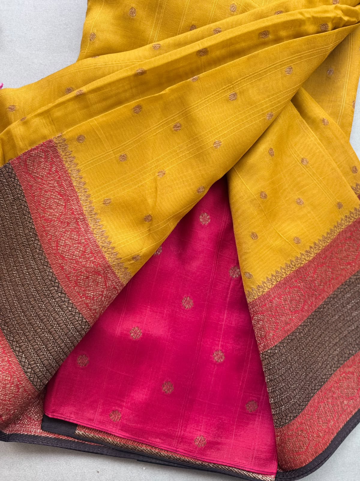 Mustard 3D Border Tussar Georgette Saree 110