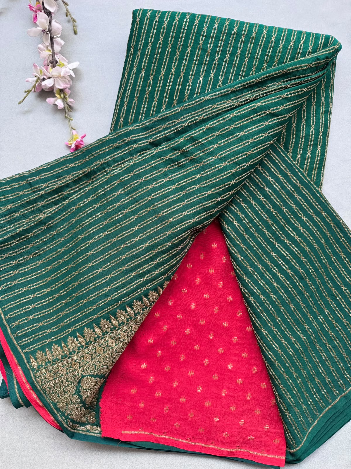 Green Pure Benarasi Crepe with Contrast Blouse Saree 110